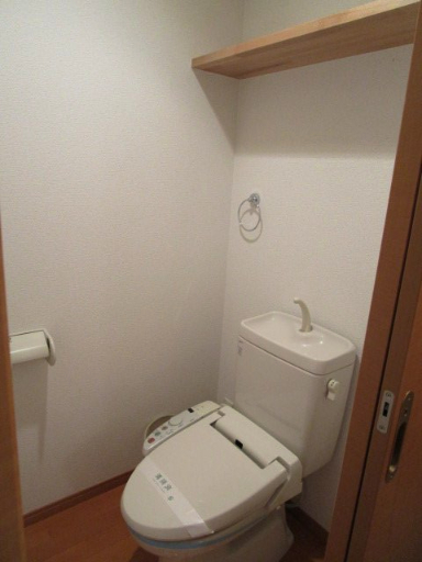 トイレ　コンパクトで使いやすいトイレです