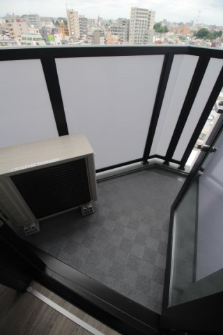 バルコニー　類似間取り別部屋参考写真となります