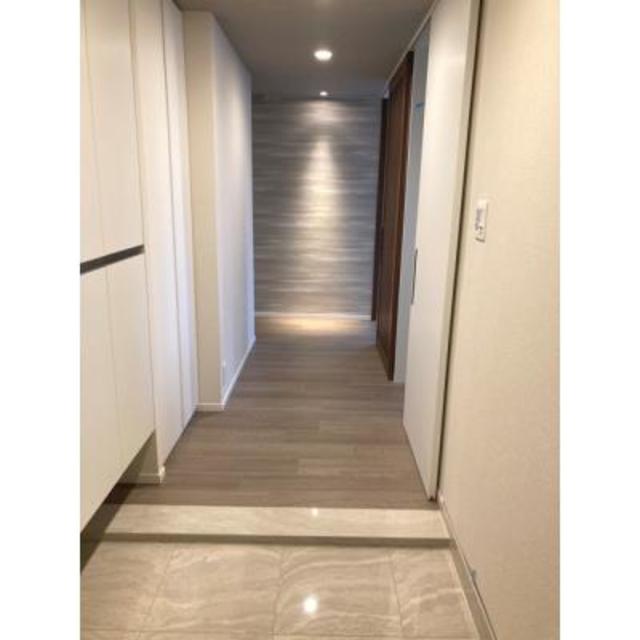 玄関　※写真は同タイプ住戸です。