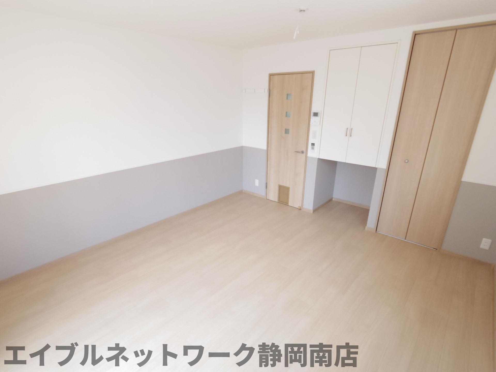 居室・リビング　ゆったり過ごせる居間です