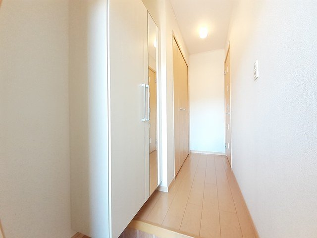 玄関　明るい玄関です