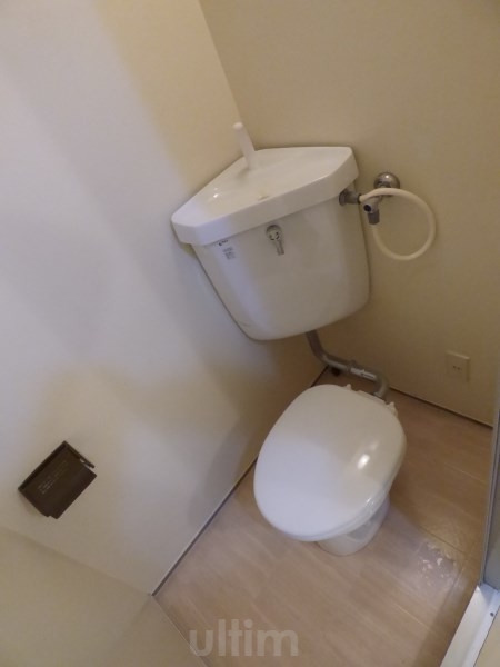 トイレ　※別のお部屋のお写真です。御参考までに。