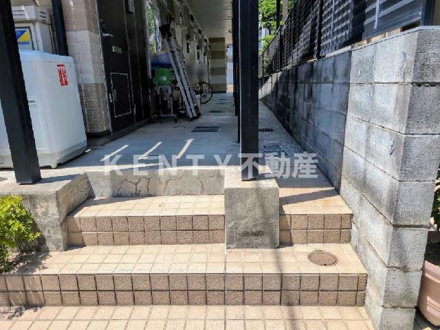 エントランス　建物の内部です