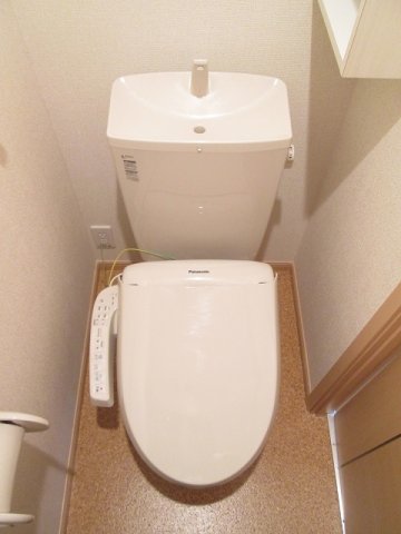 トイレ　トイレもきれいです