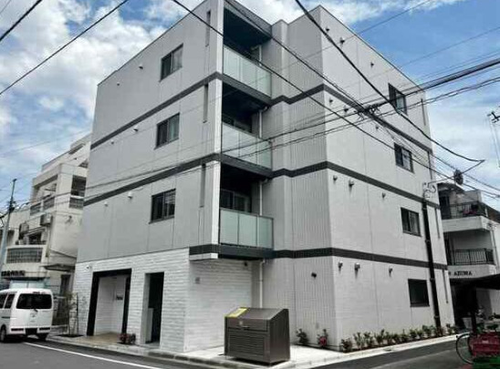 建物外観　ネット無料。ネット無料なら月々実質4000円程度のコストがか