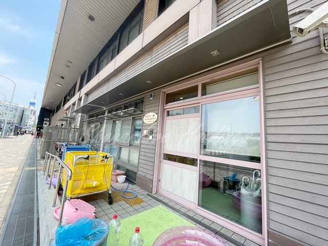 幼稚園・保育園　おはなのちっちゃなおうち（オハナ新羽保育園 分園）（幼稚園・保育園）まで147m