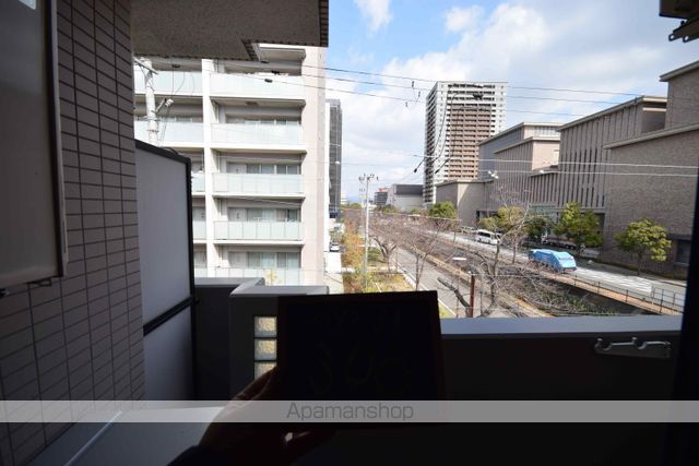 阪急神戸線 西宮北口駅 徒歩6分 3階建 築32年の内装写真
