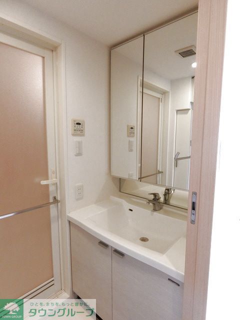 洗面設備　Cタイプ2025年4月撮影 同タイプ902号室の写真です
