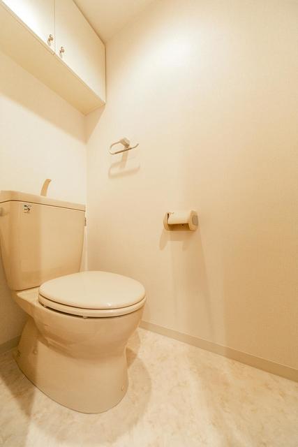 トイレ　※写真は同タイプ住戸です。