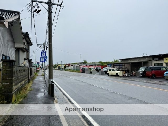 その他　前面道路（その他）まで0m