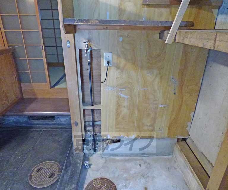 その他部屋・スペース　洗濯機置き場です