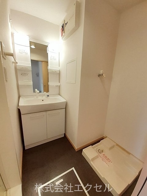 洗面設備　洗髪洗面台です。