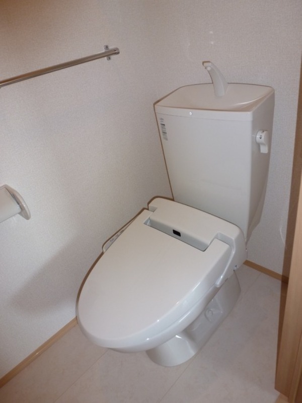 トイレ　図面と現状に相違がある場合には現状を優先