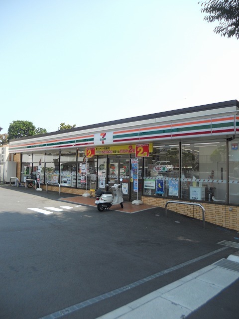コンビニ　セブンイレブン横浜すみれが丘店（コンビニ）まで608m