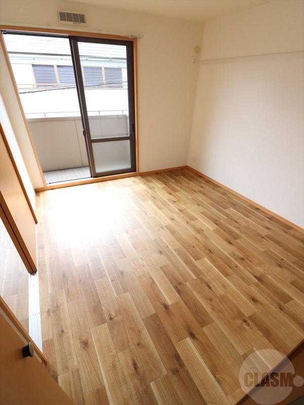 その他部屋・スペース　リビング横の洋室です