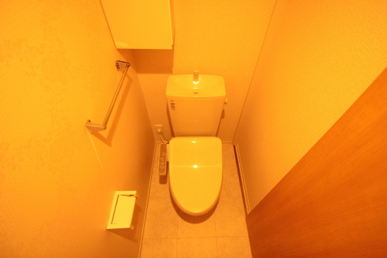 トイレ　※別部屋の写真です