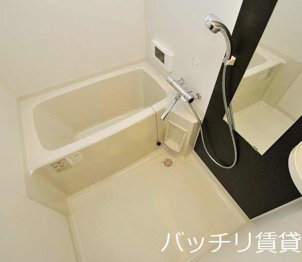 バス・シャワールーム　※同型タイプの為、現状を優先いたします