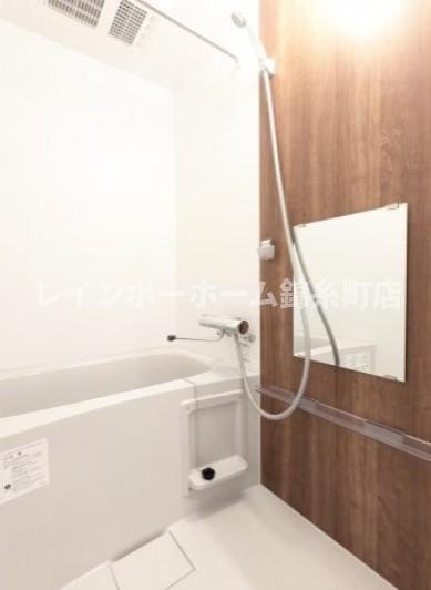 バス・シャワールーム　※建築中のため同施工会社参考写真となります。