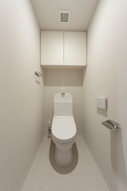 トイレ　※写真は同タイプ住戸です。