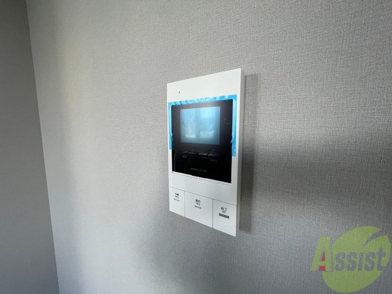 セキュリティ　ＴＶモニター付インターホンです。来客者の顔が見えるので安心！