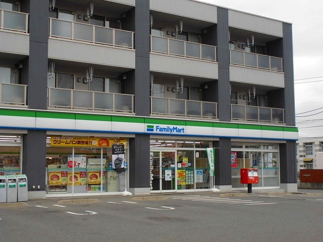 コンビニ　ファミリーマートいわき北白土店（コンビニ）まで358m