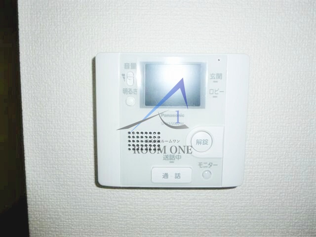 セキュリティ　モニター付きインターホンです。