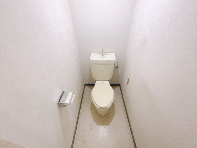 トイレ　清潔感のあるトイレです