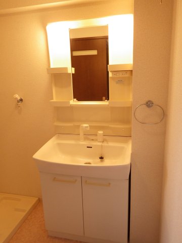 洗面設備　同タイプの写真です。
