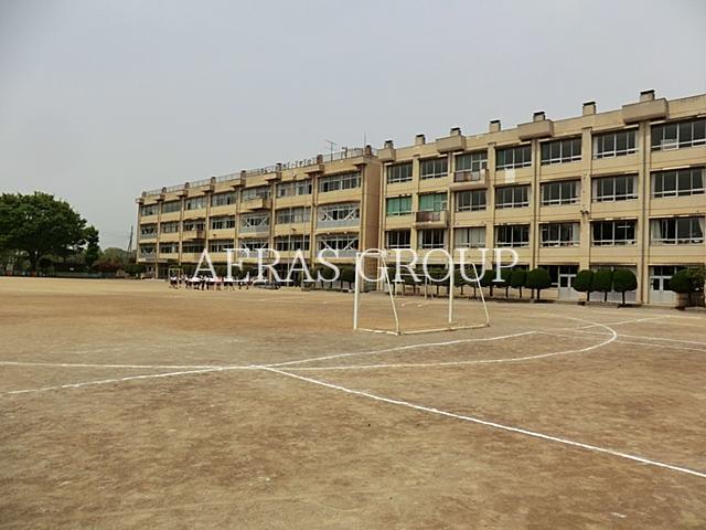 小学校　川越市立霞ケ関西小学校（小学校）まで663m