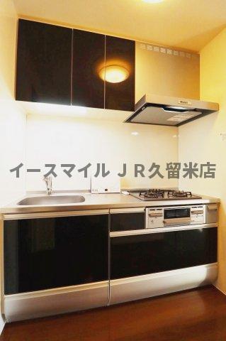 キッチン　コンパクトなキッチンで掃除もラクラク