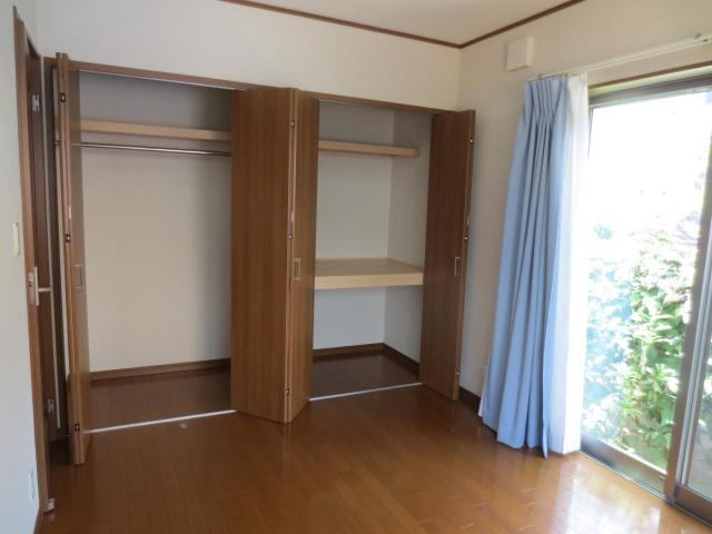 収納　クローゼット付き