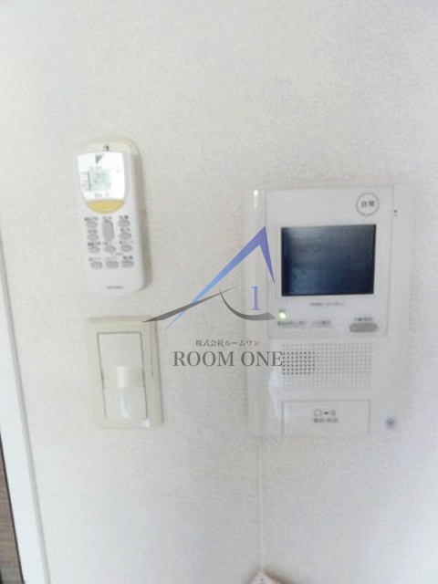 セキュリティ　モニター付きインターホンです。