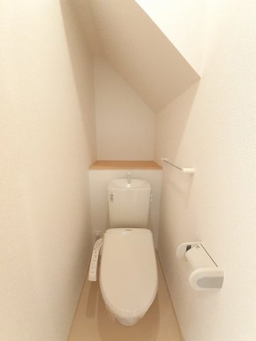 トイレ　清潔感のあるトイレです