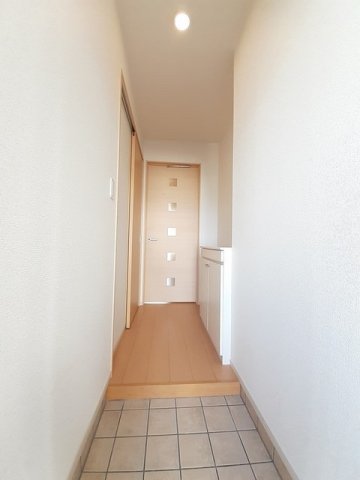 玄関　明るい玄関です