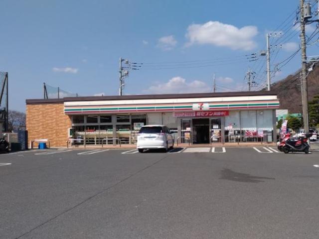 コンビニ　セブンイレブン秦野金目川店（コンビニ）まで1364m