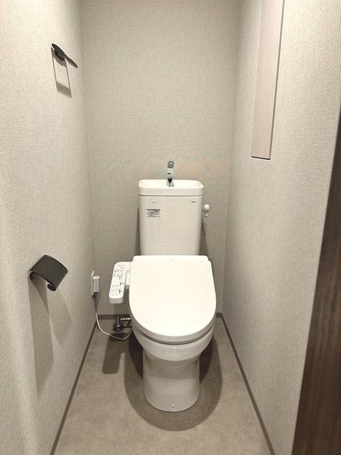 トイレ　※写真は同タイプ住戸です。