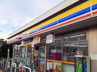 コンビニ　ミニストップ（コンビニ）まで700m