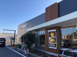 飲食店　マクドナルド 16号柏店（飲食店）まで732m