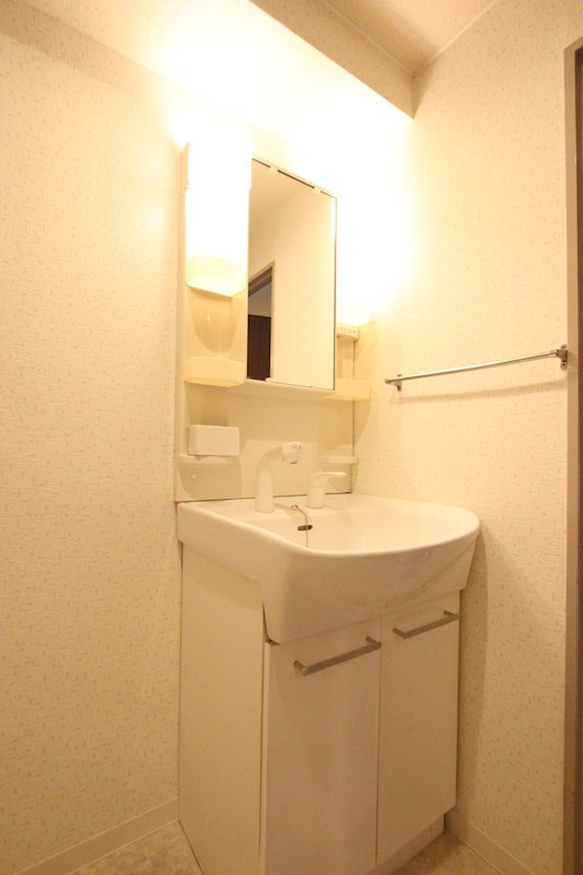洗面設備　※別部屋写真参照