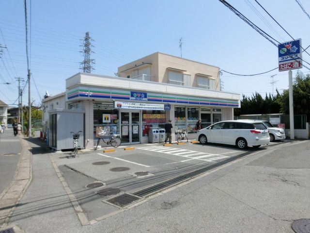 コンビニ　スリーエフ（コンビニ）まで350m