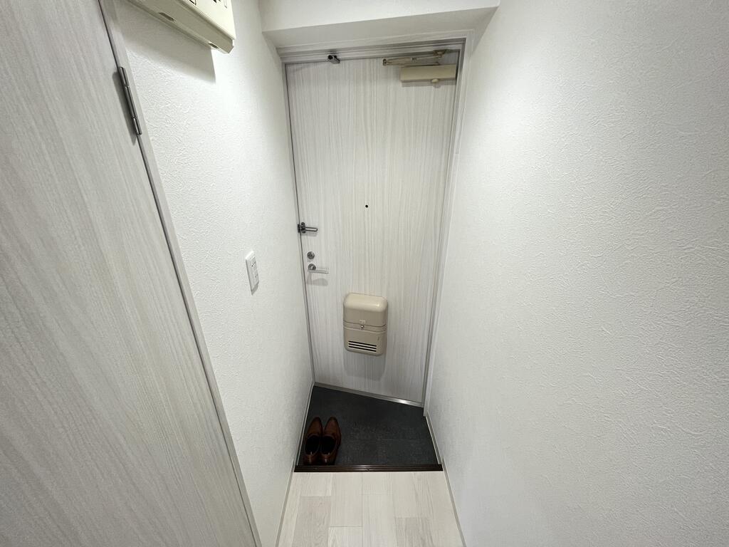 玄関　同物件別号室の参考写真です