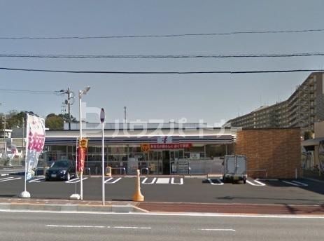 コンビニ　セブンイレブン東寺山町店（コンビニ）まで140m