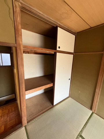 収納　お布団の収納にも便利な天袋付きの押入♪