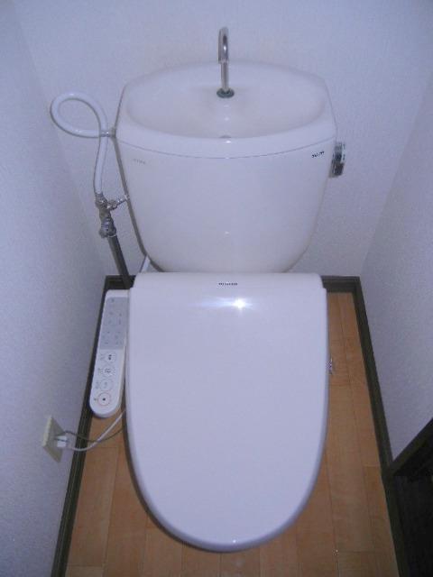 DUE CASAのトイレ写真
