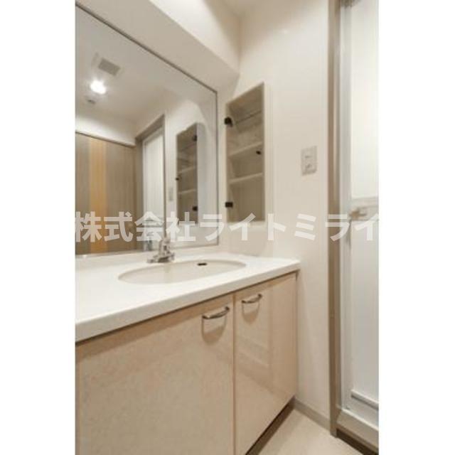 洗面設備　※写真は同タイプ住戸です。?
