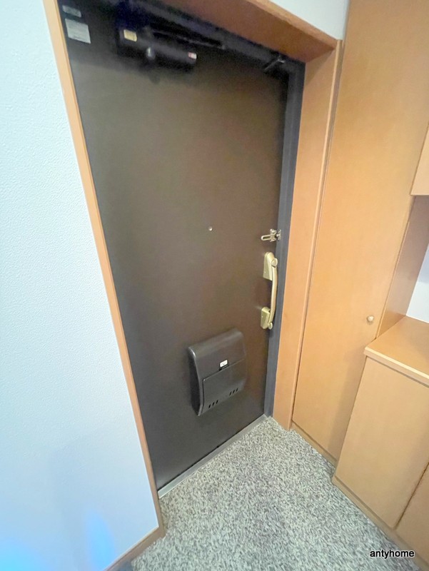 プレサンスセンターコア大阪の玄関写真
