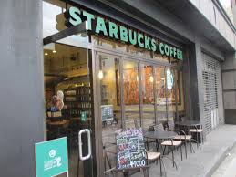 飲食店　スターバックスコーヒー南青山2丁目店（飲食店）まで615m