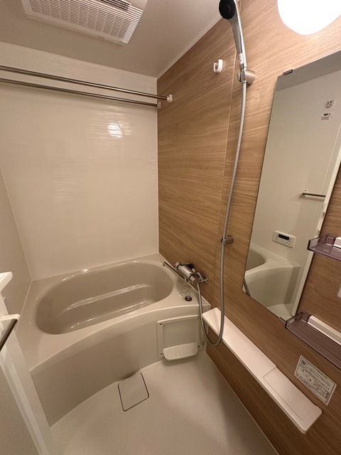 バス・シャワールーム　※写真は同タイプ住戸です。