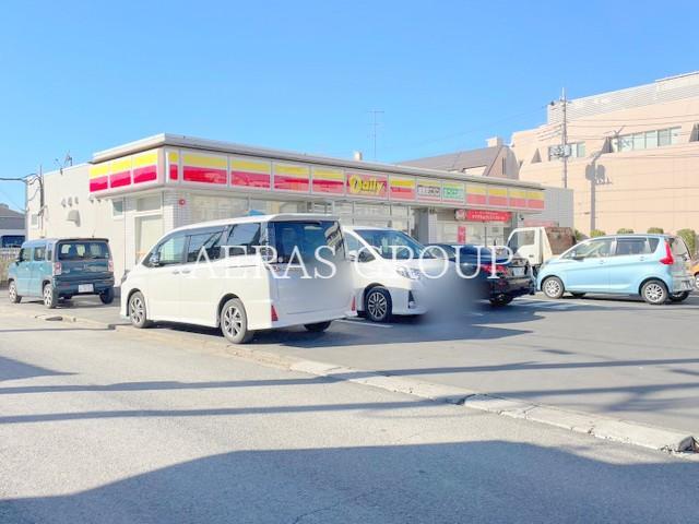 コンビニ　デイリーヤマザキ 流山中央病院前店（コンビニ）まで658m