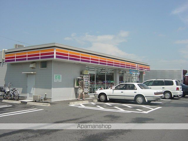 その他　ファミリーマート春日井田楽店（その他）まで556m